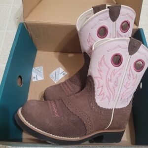 Ariat Fatbaby Cowgirl Boots - Tooled Brown and Dusty Pink